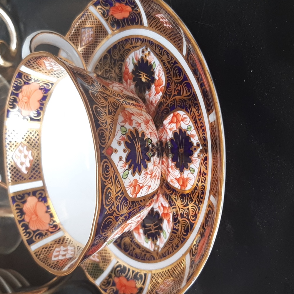 Antique Royal Crown Derby 1128 Teacup & Saucer